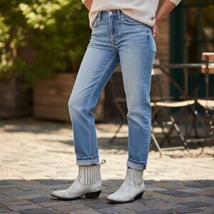 Matisse Mustang White Distressed Leather Ankle Booties Women's Size 8.5 Cowboy